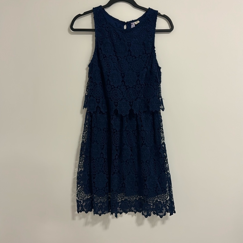 Francesca’s women’s small navy blue lace dress